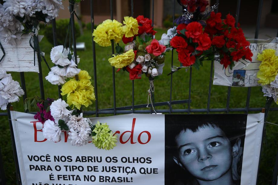 Faixa de apoio à investigação do assassinato de Bernardo Boldrini, morto aos 11 anos | Mauro Vieira / RBS