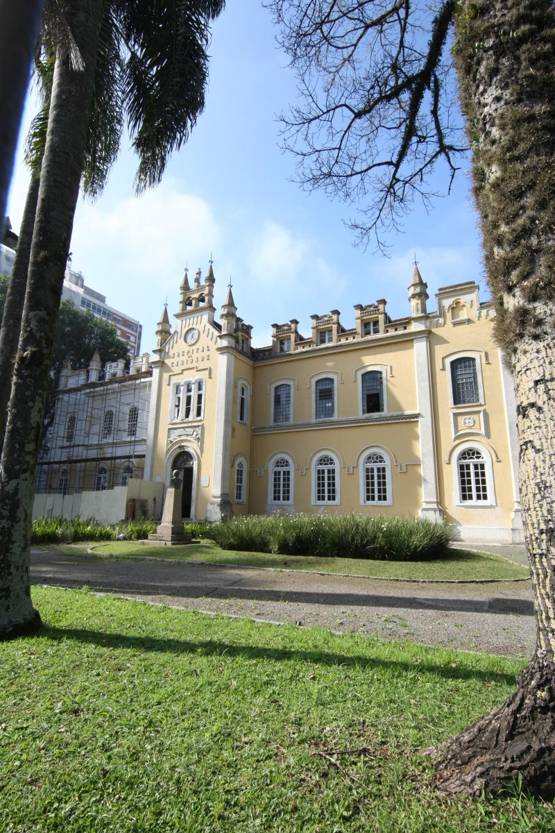 A crise na Santa Casa de Curitiba resultou na redução de cem internações ao mês | Aniele Nascimento / Gazeta do Povo