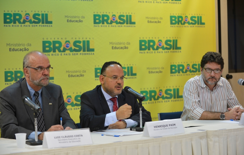 O ministro da educação Henrique Paim negou que governo esteja retardando divulgação do Ideb por causa do período eleitoral | Elza Fiúza/ABr