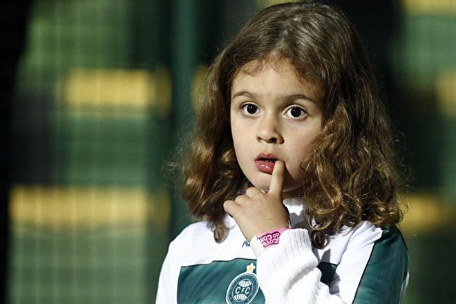 Essa pequena coxa-branca não acreditou na derrota para o Cruzeiro | 
