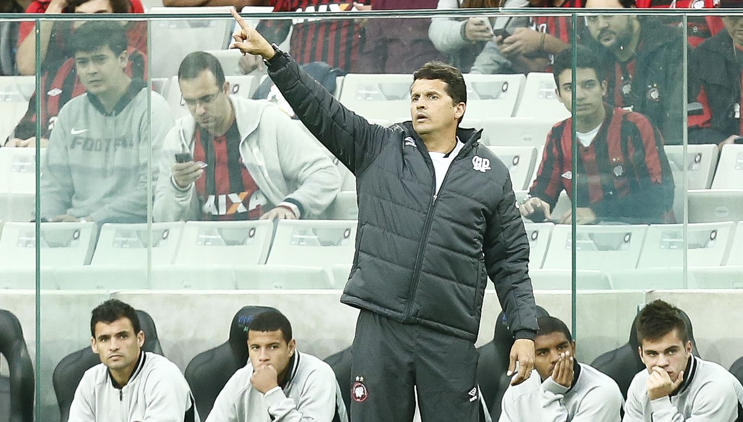 Claudinei Oliveira completou 45 anos de idade com vitória | Hugo Harada/Gazeta do Povo
