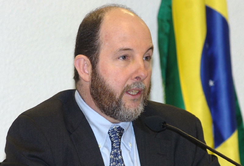 Armínio Fraga formou-se em Economia na PUC-Rio e fez doutorado na Universidade de Princeton. Foi presidente do Banco Central de 1999 a 2002. Desde então, tem atuado como conselheiro do PSDB para assuntos econômicos. É também fundador do grupo Gávea Investimentos | José Cruz/ Abr
