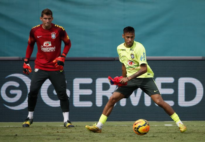 Neymar vai usar a braçadeira de capitão pelo Brasil diante da Colômbia | EFE