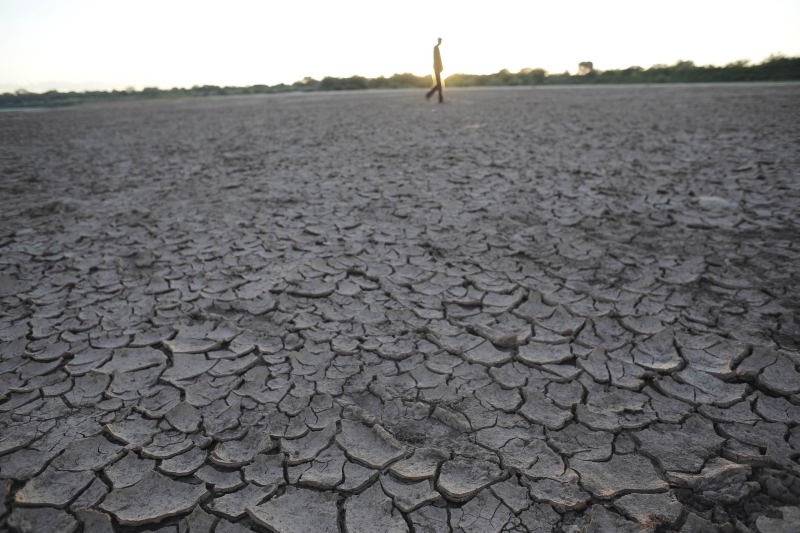 Mais ao Norte de MG, o leito do rio estava seco em maio | Lunae Parracho/Reuters