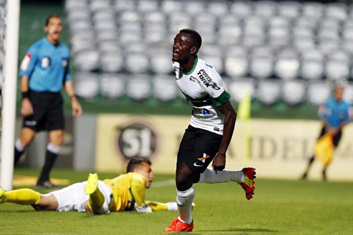 Joel é um dos últimos reforços do Coritiba para 2014 | Albari Rosa / Gazeta do Povo