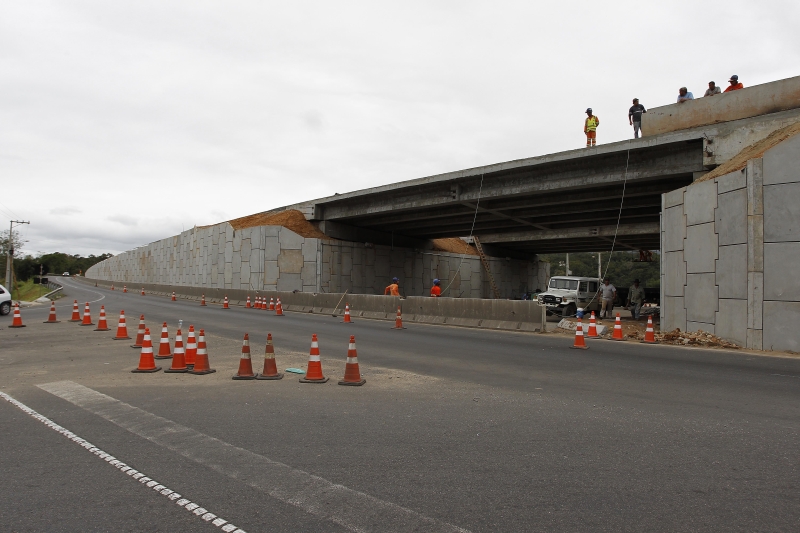 O viaduto, que demorou quase seis meses para ficar pronto, deve desafogar o trânsito no km 29 | Jonathan Campos/Gazeta do Povo
