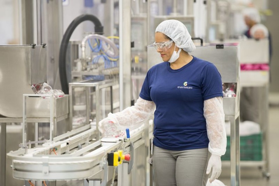 Fábrica inaugurada nessa terça-feira (16) em Camaçari (BA), a primeira fábrica fora do Paraná, vai aumentar em 50% a capacidade de produção da indústria | O Boticário / Divulgação