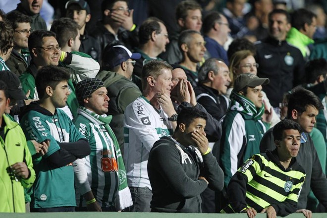 Torcida do Coritiba no jogo contra o São Paulo | 