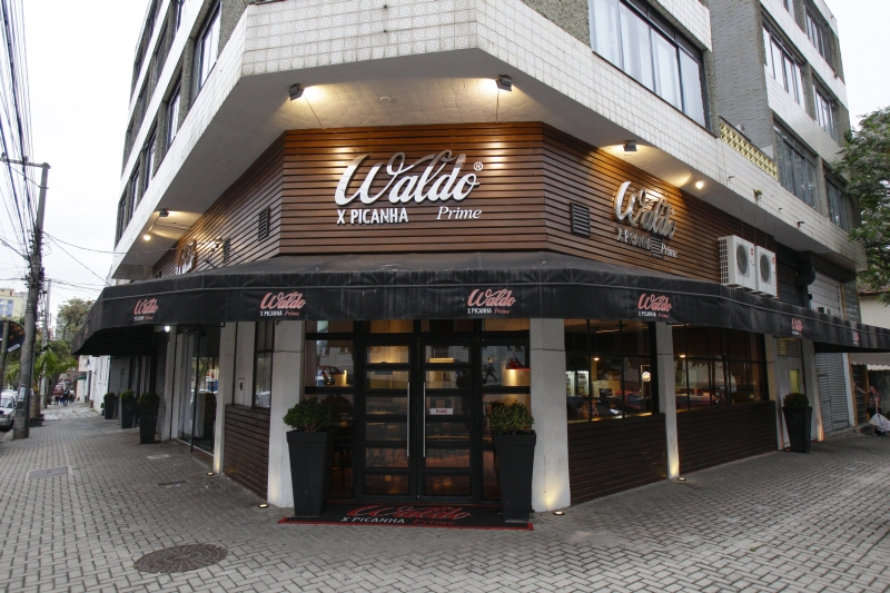 Na quarta-feira, polícia desmantelou esquema de disque-drogas no Waldo X-Picanha Prime | Daniel Castellano/ Gazeta do Povo