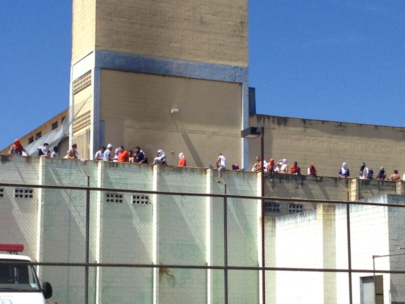 Rebelião na Penitenciária Estadual de Piraquara II | 
