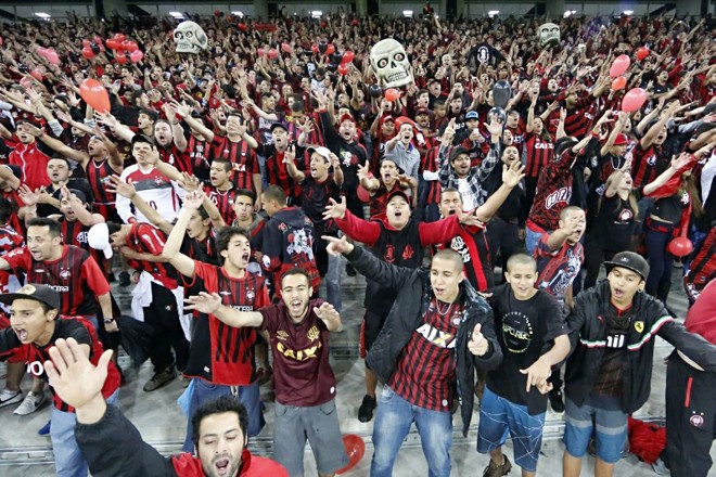 Torcida do Atlético aliviada por voltar à Arena | 