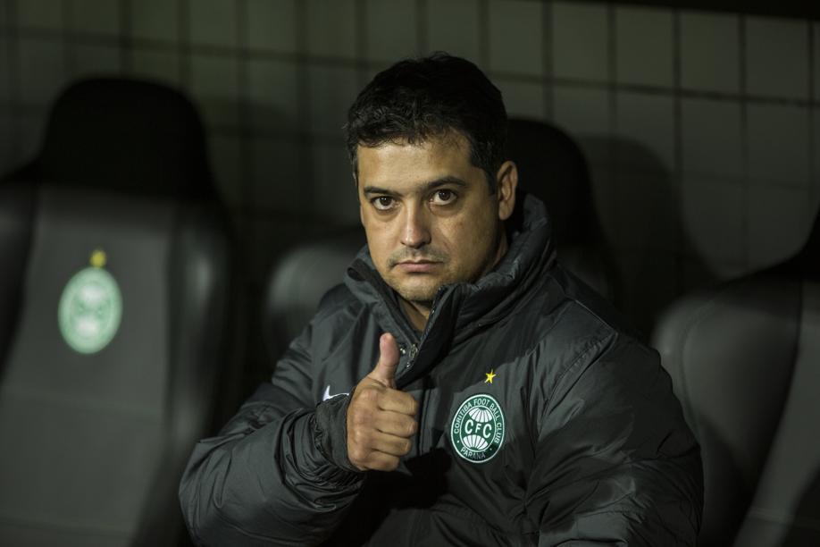 Técnico coxa-branca contará com o retorno de Alex, recuperado de uma lesão lombar | Marcelo Andrade/ Gazeta do Povo