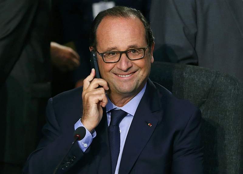 O presidente da França François Hollande foi alvo de críticas da sua ex-mulher, que publicou um livro com revelações da vida privada do político | REUTERS/Yves Herman