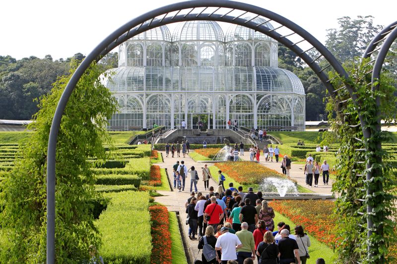 Visitantes passeiam no Jardim Botânico em Curitiba | Antônio More/Agência de Notícias Gazeta do Povo
