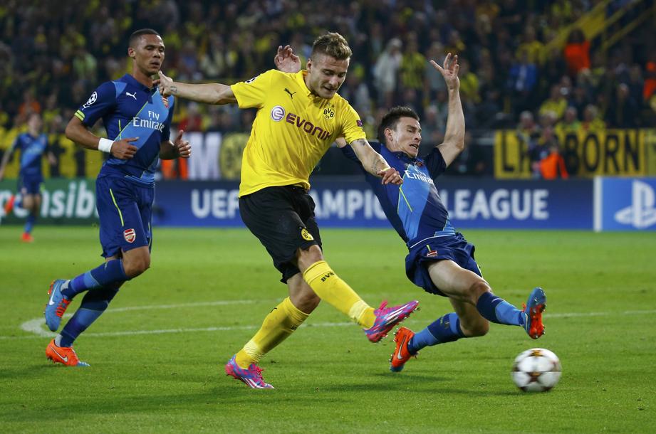 Immobile chuta para marcar o gol do Borussia diante do Arsenal | Reuters