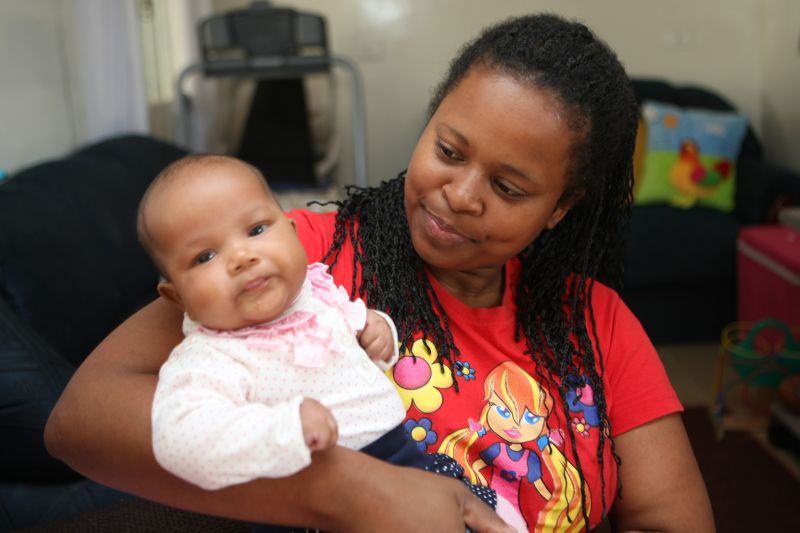 Thais não consegue matricular a filha nas creches de Quatro Barras. É direito nosso, reclama | Aniele Nascimento/ Gazeta do Povo