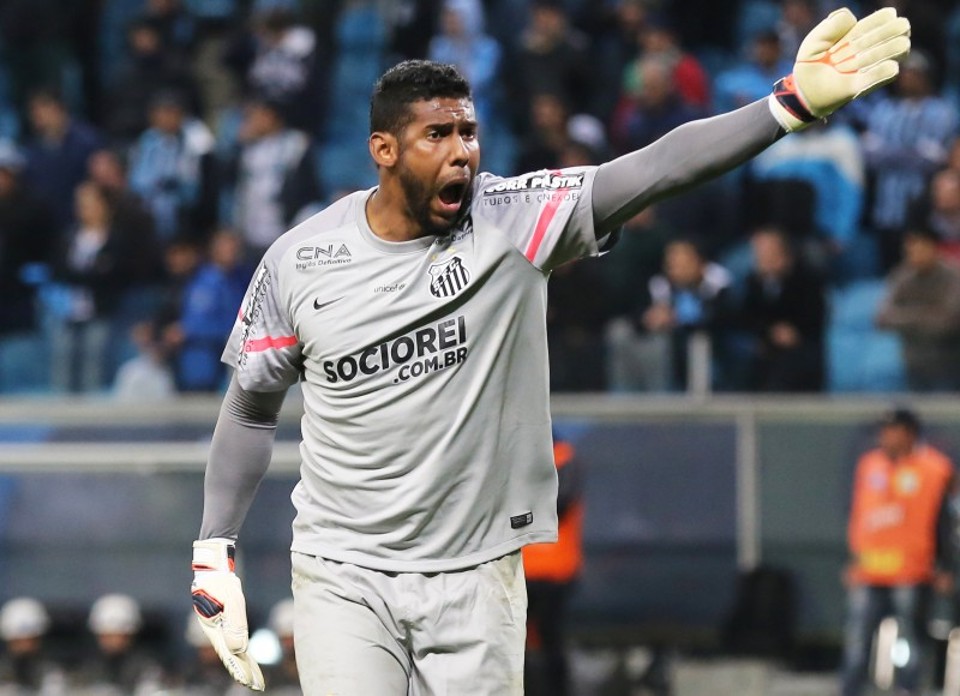 Goleiro Aranha ficou revoltado com alguns torcedores do Grêmio que o chamaram de "macaco" | Pedro Tesch / Folhapress
