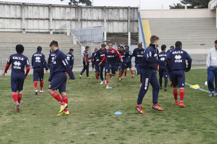 Elenco do Paraná vai receber parte da bilheteria do jogo com Sampaio Corrêa como acordo com a diretoria | Jonathan Campos / Gazeta do Povo