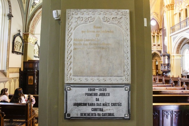 Placa de inauguração da catedral, detalhe | 