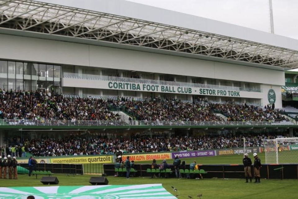 Setor Pro Tork do Couto Pereira foi inaugurado no clássico Atletiba | Daniel Castellano / Gazeta do Povo