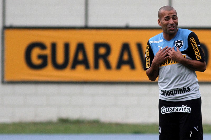 Atacante Emerson foi afastado pela diretoria do Botafogo e proibido de treinar | Vitor Silva / SSPress