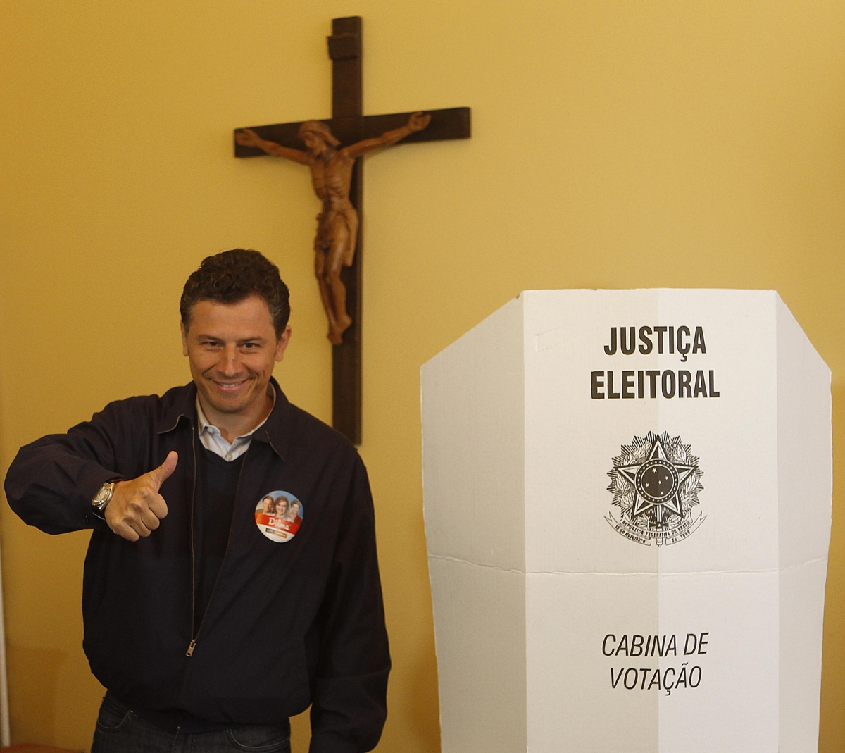 Candidato do PCdoB vota em Curitiba | Jonathan Campos/Agência de Notícias Gazeta do Povo