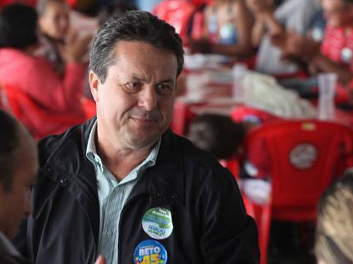 Candidato a deputado estadual, Márcio Nunes é acusado de comprar carnes para dois eleitores em Campo Mourão | Divulgação