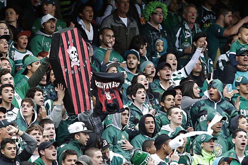 Torcida do Coritiba fez a festa na vitória sobre o Atlético | Albari Rosa / Gazeta do Povo