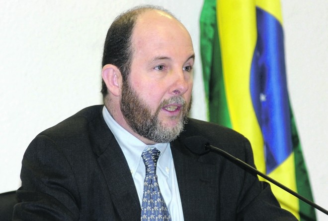 Fraga: crítica à falta de transparência no governo |