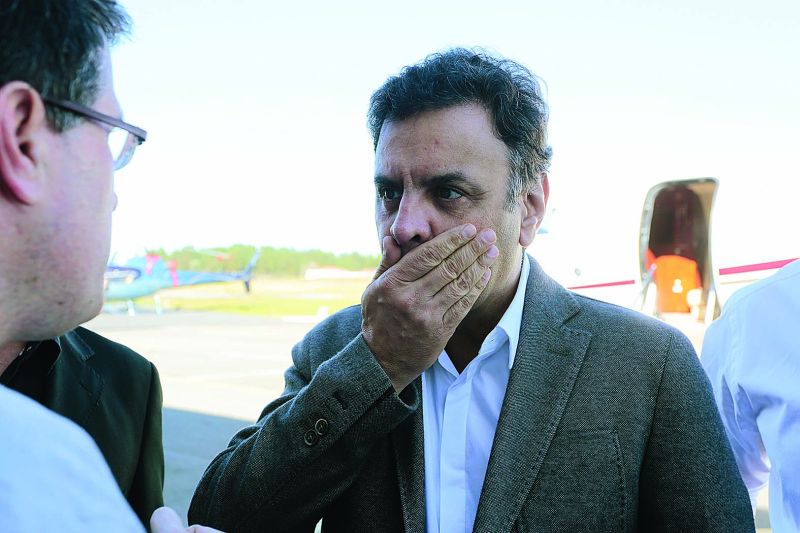 Presidenciável tucano nega irregularidade e diz que sempre teve suas contas aprovadas pelo Tribunal de Contas mineiro | Cesar Machado/ Gazeta do Povo