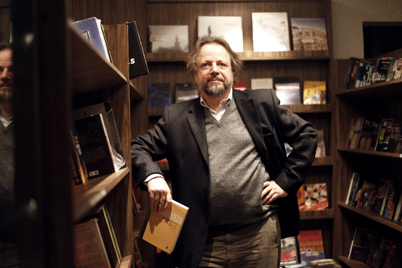 Cristovão Tezza concorre com Um Operário em Férias | André Rodrigues/Gazeta do Povo