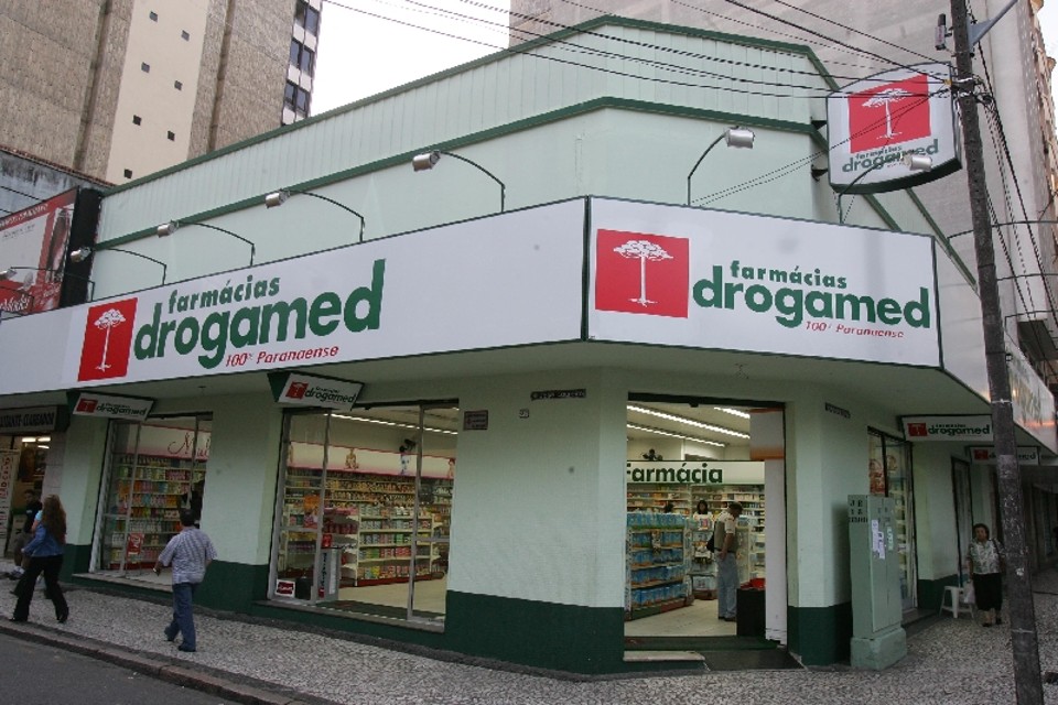 Rede, que chegou a liderar mercado de farmácias no estado, entrou em crise no início da década passada | Pedro Serapio / Gazeta do Povo