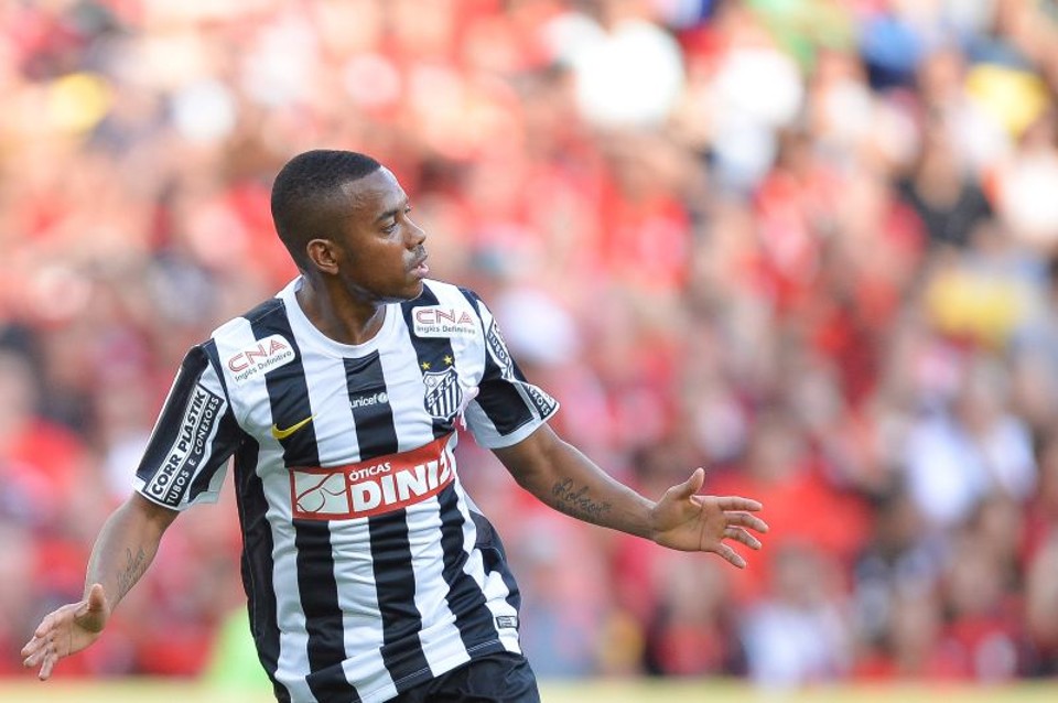 Robinho marcou mais um gol no Maracanã e garantiu a vitória do Santos | Pedro Martins / Agif / Folhapress