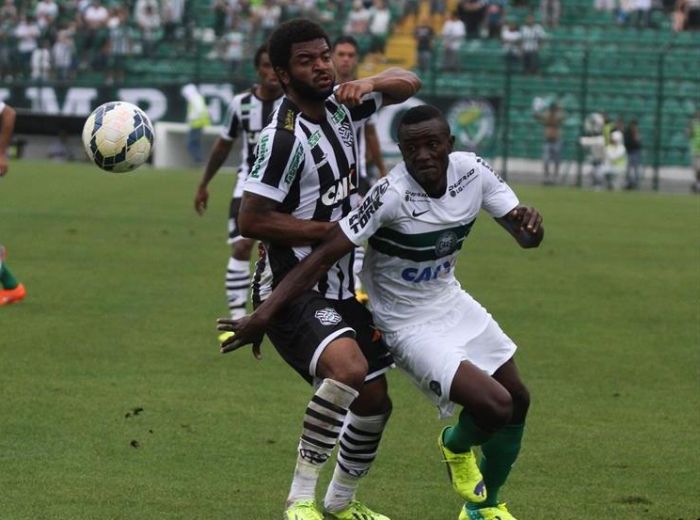 Atacante Joel foi um dos piores em campo na goleada do Coxa para o Figueirense | Divulgação Coritiba