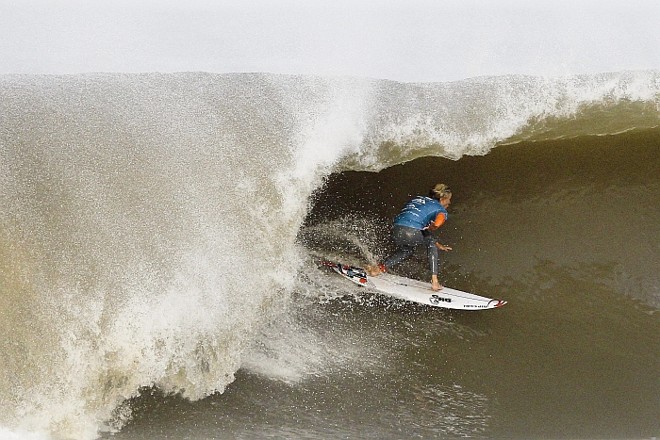 Australiano Jacob Wilcox na etapa portuguesa do Mundial de surfe |