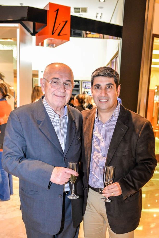 Bernt Entschev (esq.) e Claudio Lubascher no coquetel de lançamento da nova coleção da Liz e de comemoração do aniversário de um ano da marca de lingerie, no Pátio Batel |