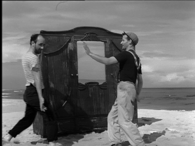 Dois Homens e Um Guarda Roupa flerta com o surrealismo |