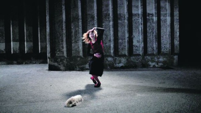 Noites Brancas no Píer se passa em cidade portuária | 