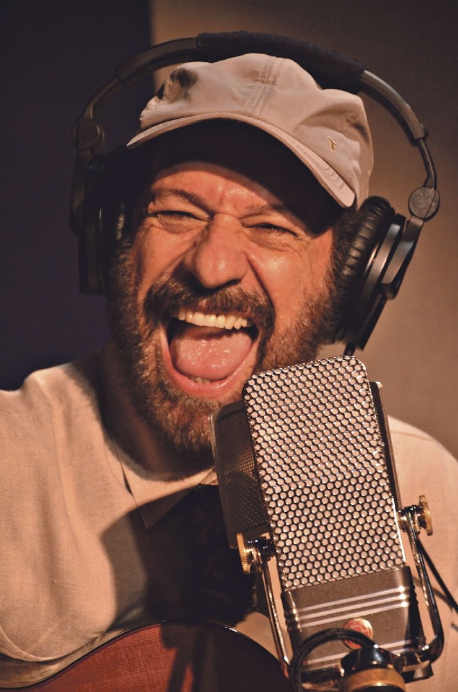 O cantor e compositor João Bosco canta no Palco Riachuelo |