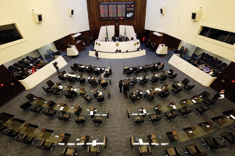 Plenário da Assembleia: deputados votam hoje a toque de caixa projetos encaminhados pelo governo | Albari Rosa/ Gazeta do Povo