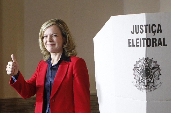 Dizendo ter esperança de ir ao segundo turno, Gleisi Hoffmannvotou nesta manhã |