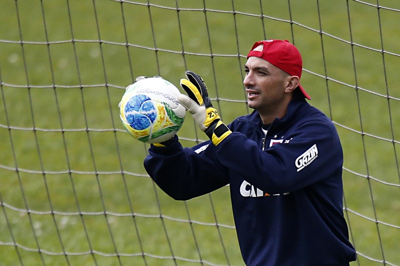 Goleiro Marcos se recuperou de uma lesão muscular e deve voltar ao time titular do Paraná | Albari Rosa / Gazeta do Povo
