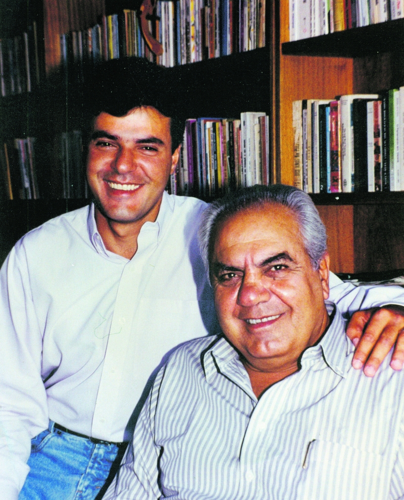 Beto com José Richa. O filho diz ter aprendido a fazer política com o pai, falecido em 2003 | Divulgação