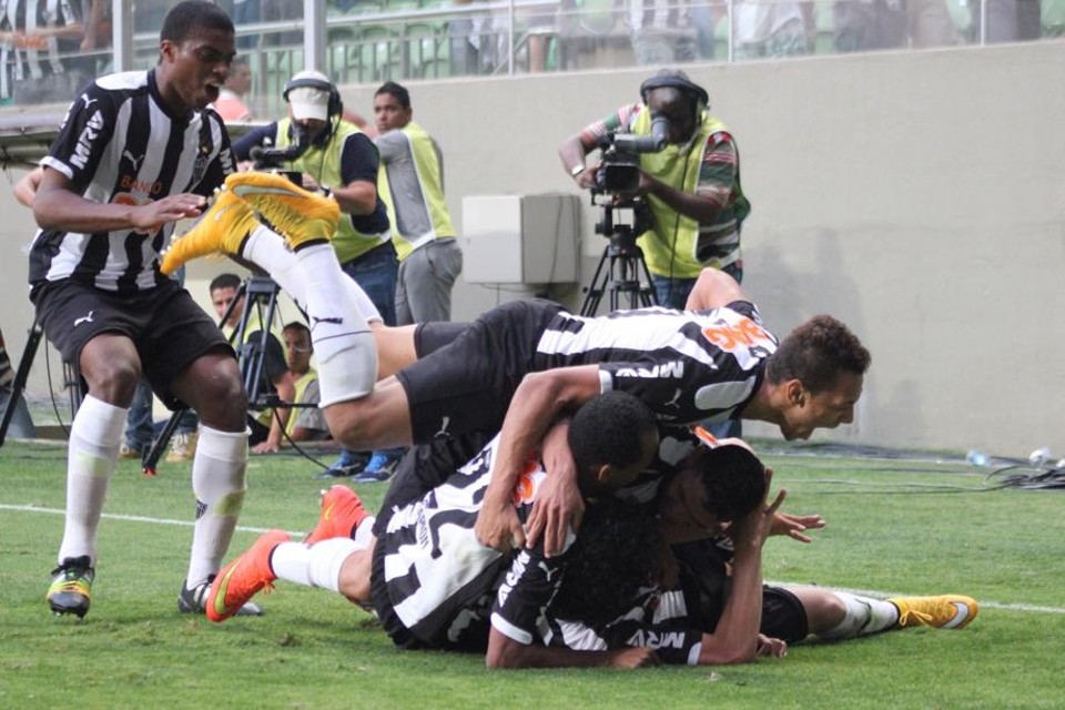 Jogadores do Atlético-MG comemoram vitória contra o São Paulo | Doug Patrício / Futurapress / Folhapress