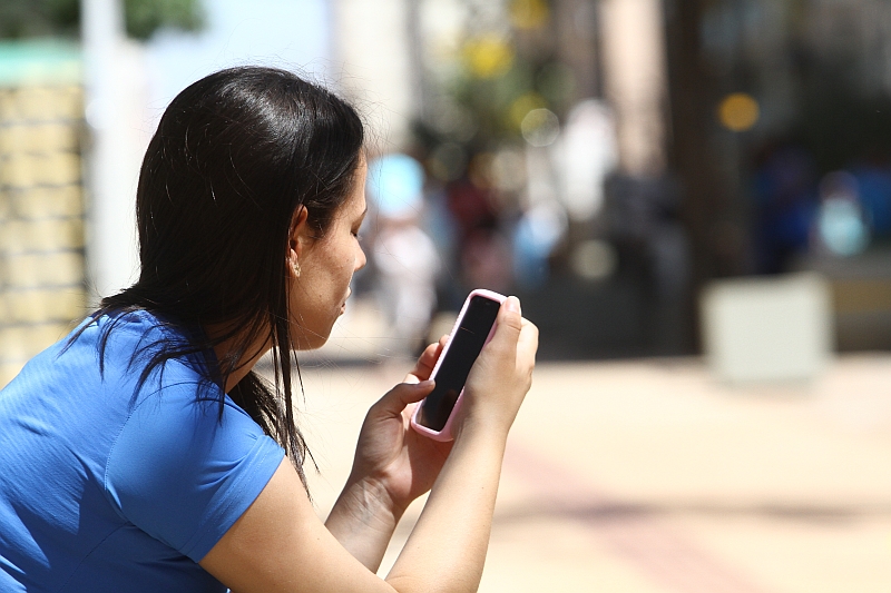 Do total, apenas 8 bilhões serão smartphones, ou seja, no futuro, as conexões serão concentradas em outros dispositivos | Roberto Custodio / Jornal de Londrina / Agência de Notícias Gazeta do Povo