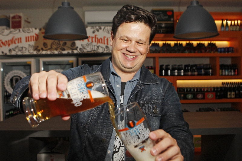 Daniel Wolff: saciando a sede do consumidor que ele atiçou pela internet | Antônio More/Gazeta do Povo