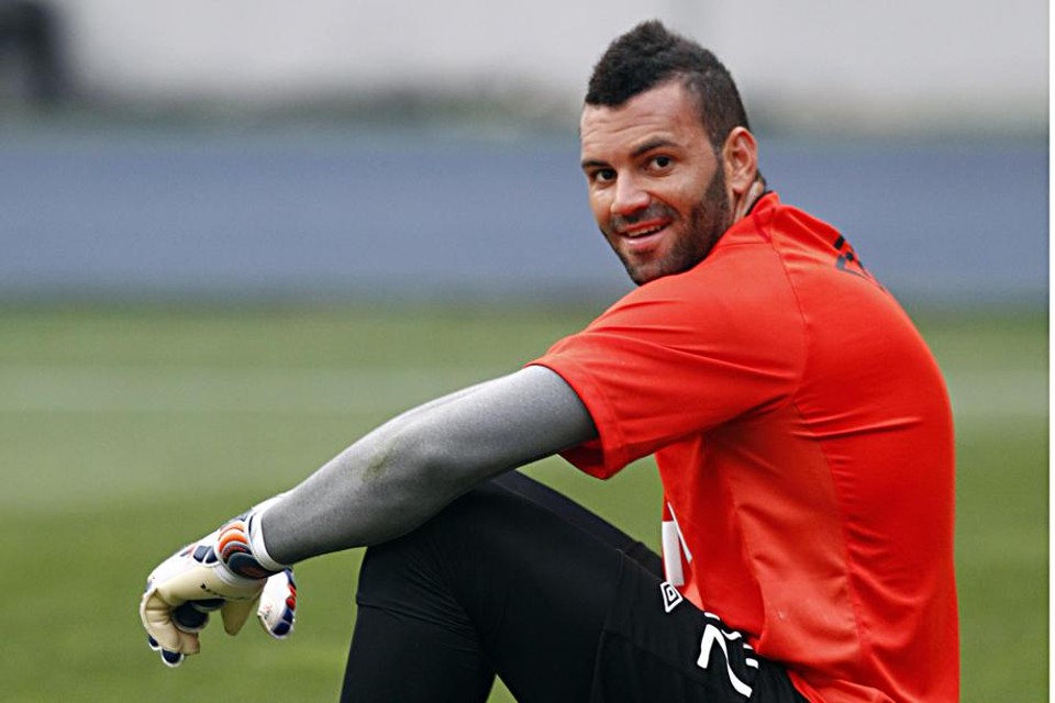 Weverton prolongou o contrato com o Atlético | Albari Rosa / Gazeta do Povo