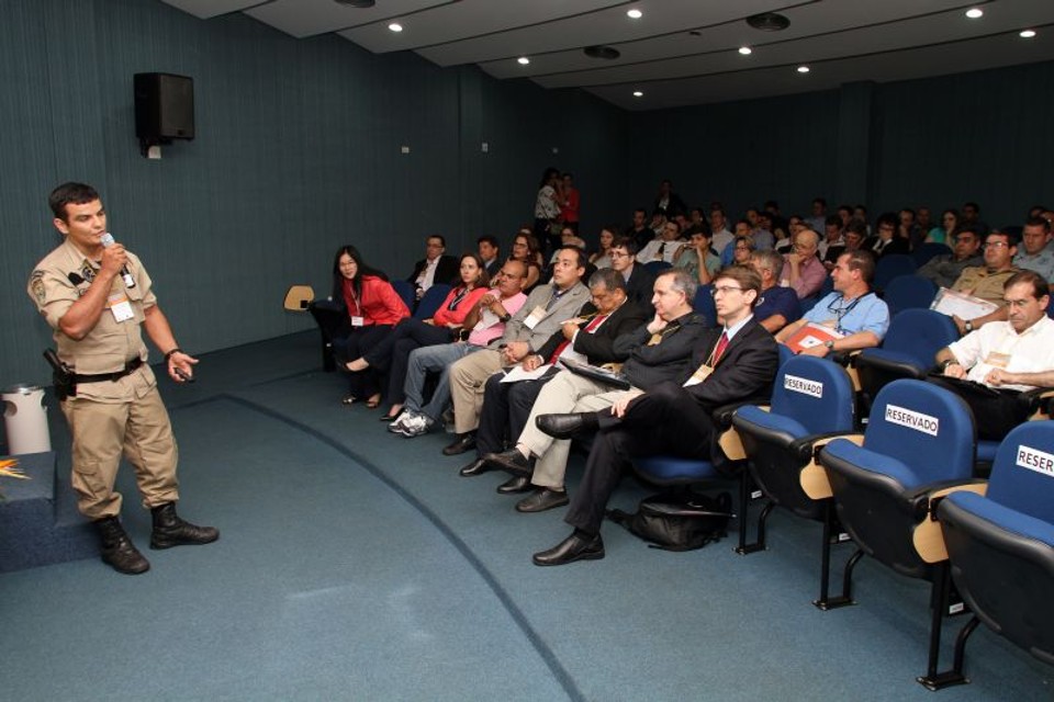 O número de mortes violentas foi um dos temas discutidos em um seminário que começou ontem em Foz | Christian Rizzi/ Gazeta do Povo