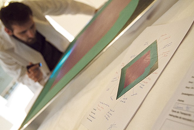 Detalhes são importantes: Humberto Imbrunisio faz o laudo técnico de uma obra |