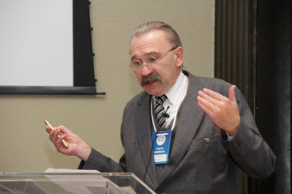 O médico que tinha a fórmula do sucesso | Arquivo da família